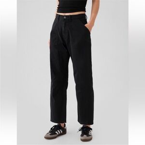 GAP Women’s Mid Rise Twill Barrel Pants black four tall